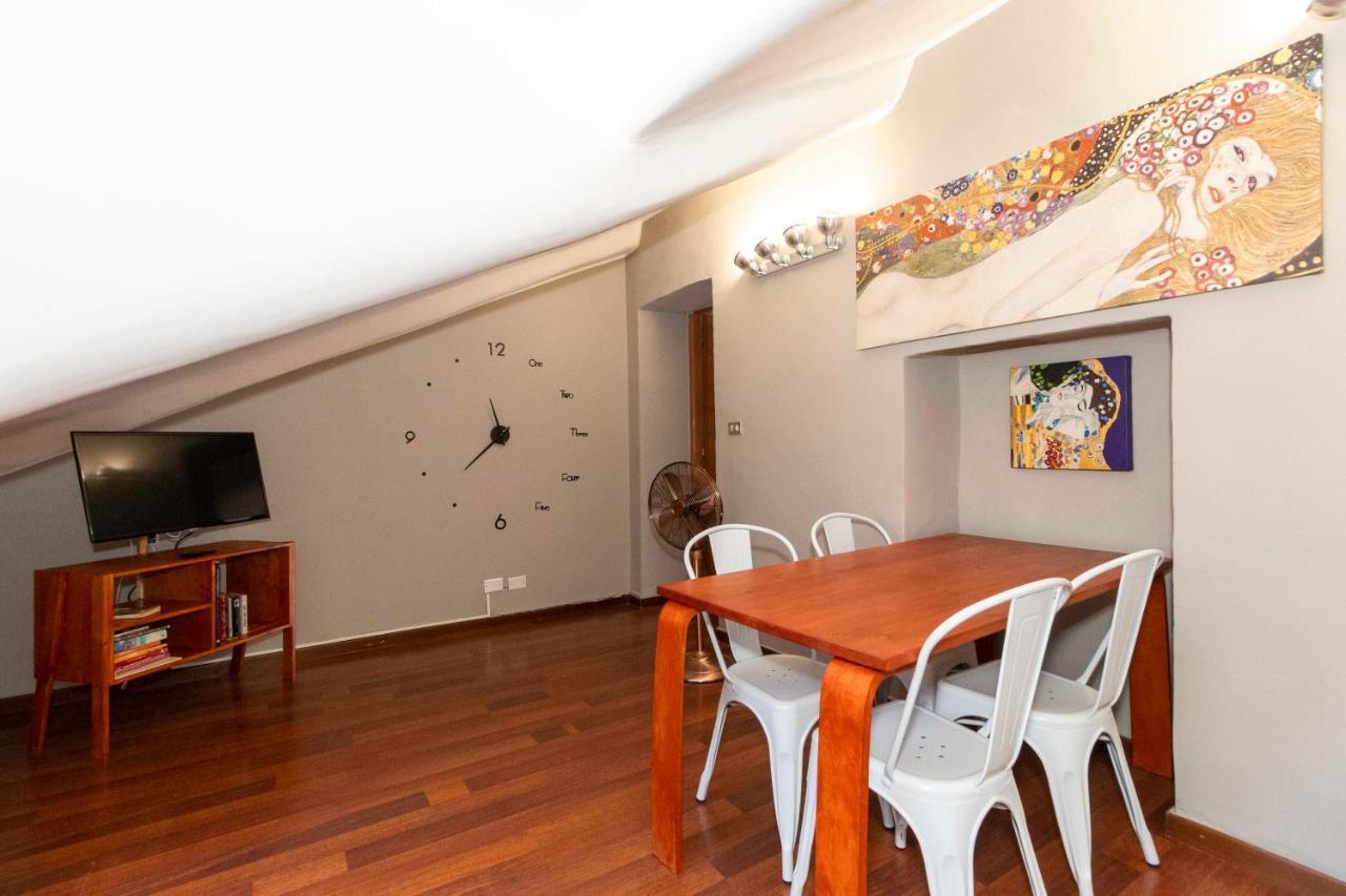 San Salvario Apt With Balcony ตูริน ภายนอก รูปภาพ